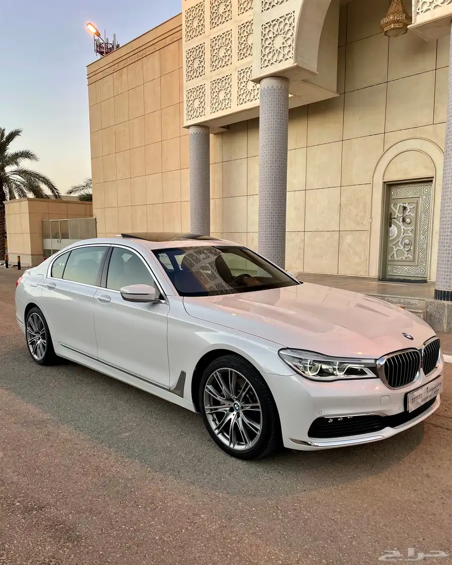 BMW 7 Series (730Li) 2019